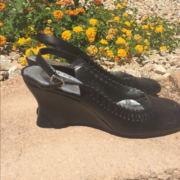 BCBGIRLS SHOES BLACK SZ 10 - Picture 2 of 6