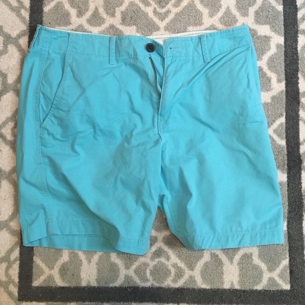 Blue American Eagle Prep length shorts