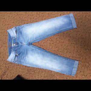 Arizona Jean Capris Size 9