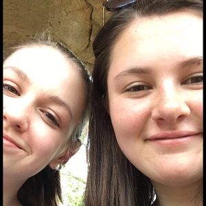 Meet your Posher, Alyson