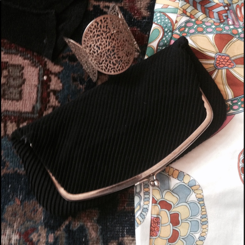 VINTAGE Black Fabric Clutch