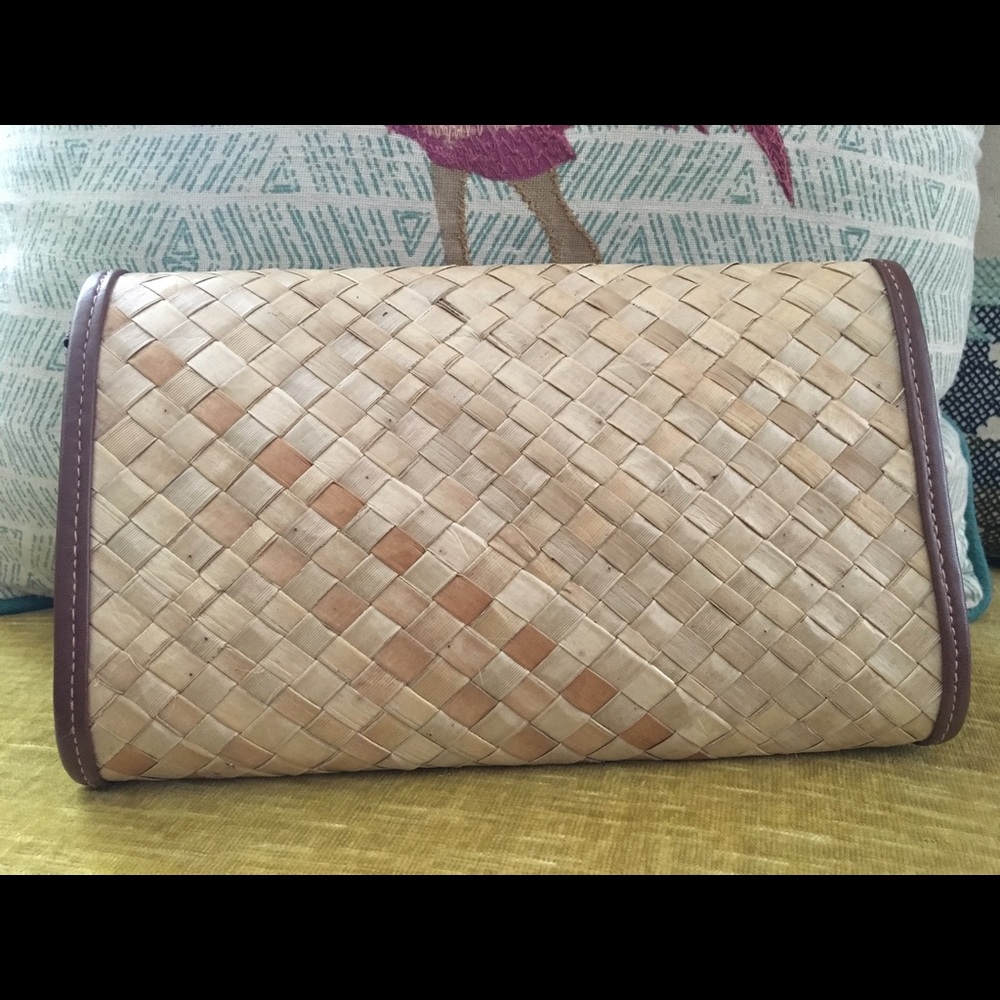 Woven Pompom Clutch - Picture 2 of 6