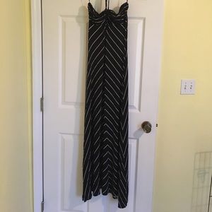 Jennifer Lopez Black and white maxi dress