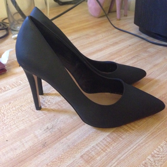 Matte black pumps - Picture 4 of 4