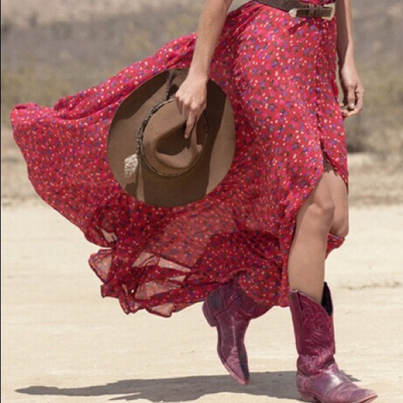 Red button up maxi - Picture 3 of 4