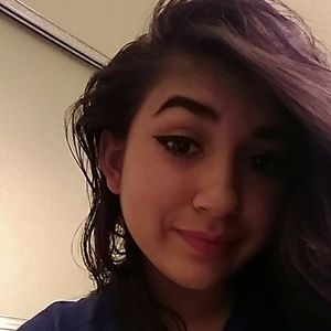 Meet your Posher, Lilya