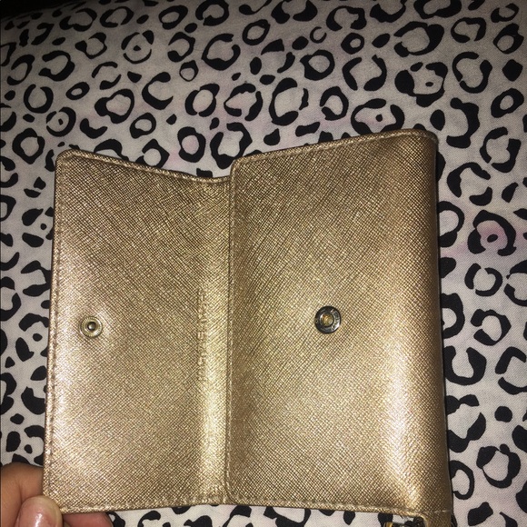 michael kors wallet - Picture 2 of 4
