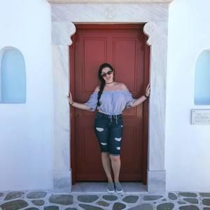 Meet your Posher, Melissa