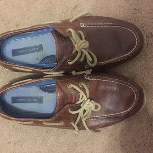 Men's size 10 Tommy Hilfiger sperrys!