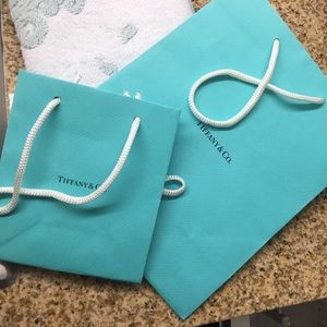 2 Tiffany &co. Shopping bags