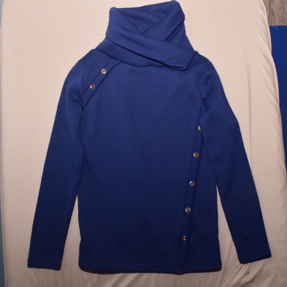 Cowl-Neck Sweater/Pullover