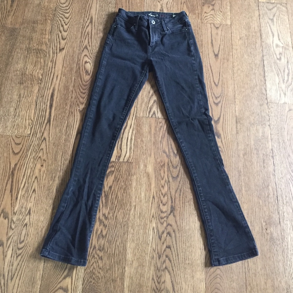 Black Levi's