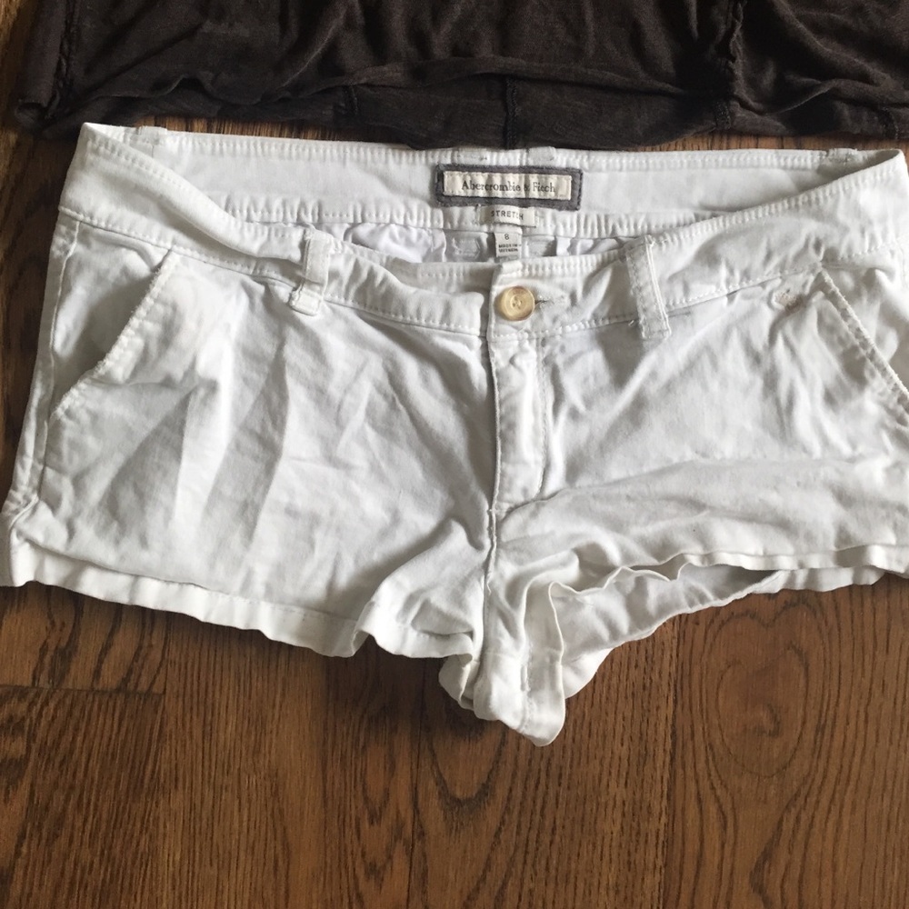 While Abercrombie and fitch shorts!!!
