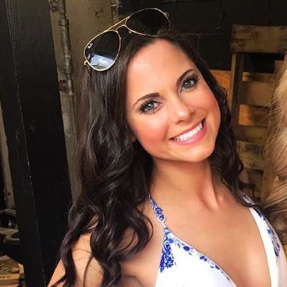 Meet your posher, Rachel!