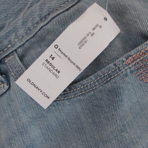 NWT Old Navy Boyfriend Skinny Jeans - Picture 4 of 8