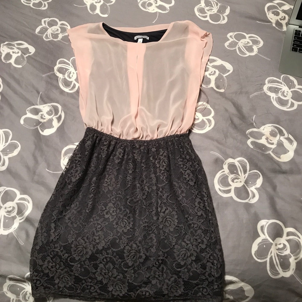 Light pink/gray dress