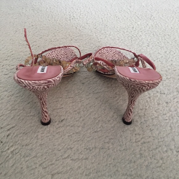 ✨Manolo Blahnik Ankle Bead Strap Stilettos 👡 - Picture 2 of 8
