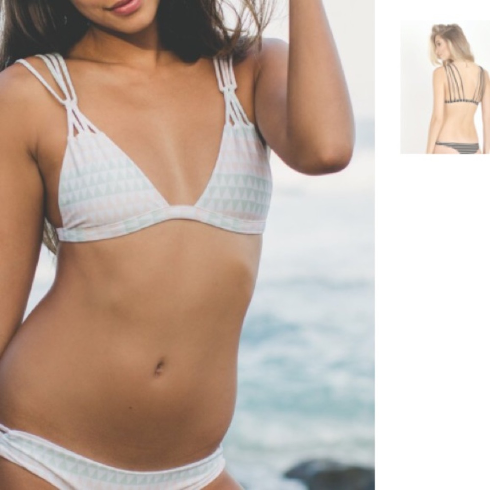 Tori Praver chandak bikini top - Picture 3 of 3
