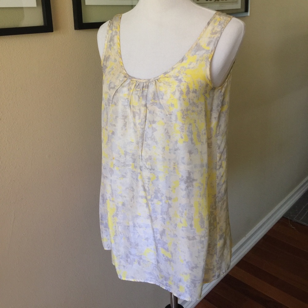 Flowy tank