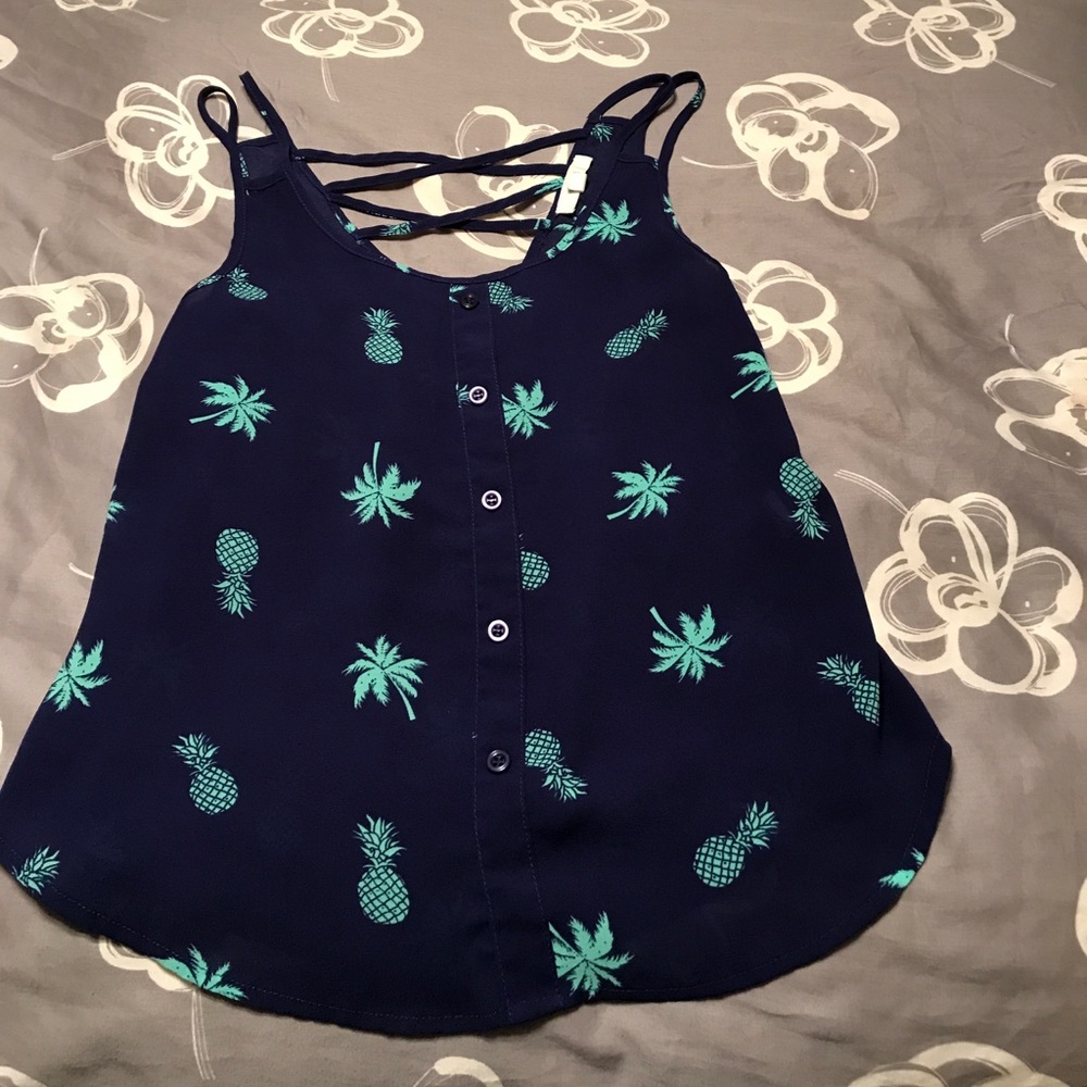 Pineapple patterned tank