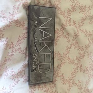Naked smokey palette