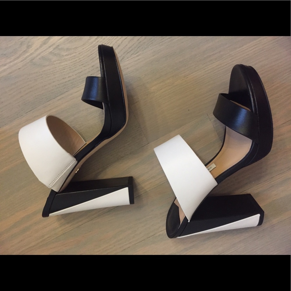 Diane Von Furstenberg Sandal