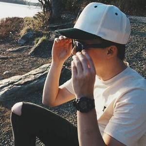 Meet your Posher, Alex