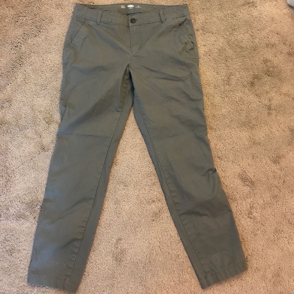 Old Navy Mid-Rise Skinny Khaki
