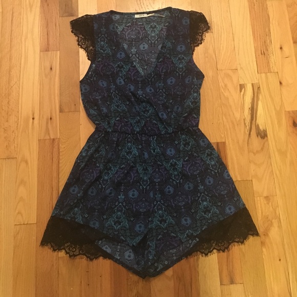 Urban Outfitters Romper! - Picture 2 of 5
