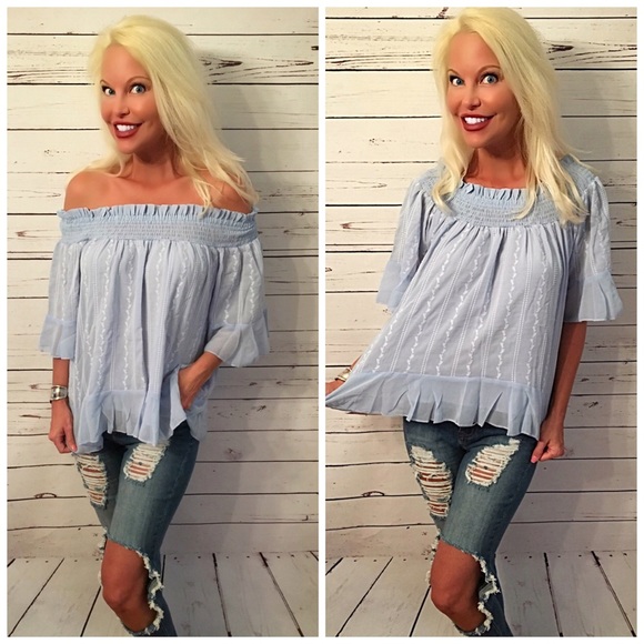 Stunning ruffle detail off shoulder top - Picture 2 of 3