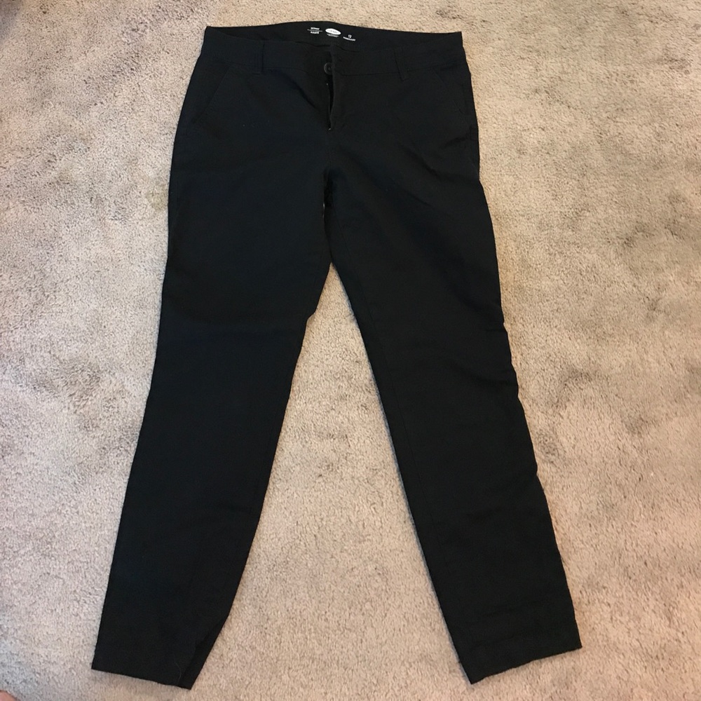 Old Navy Mid-Rise Skinny Khaki