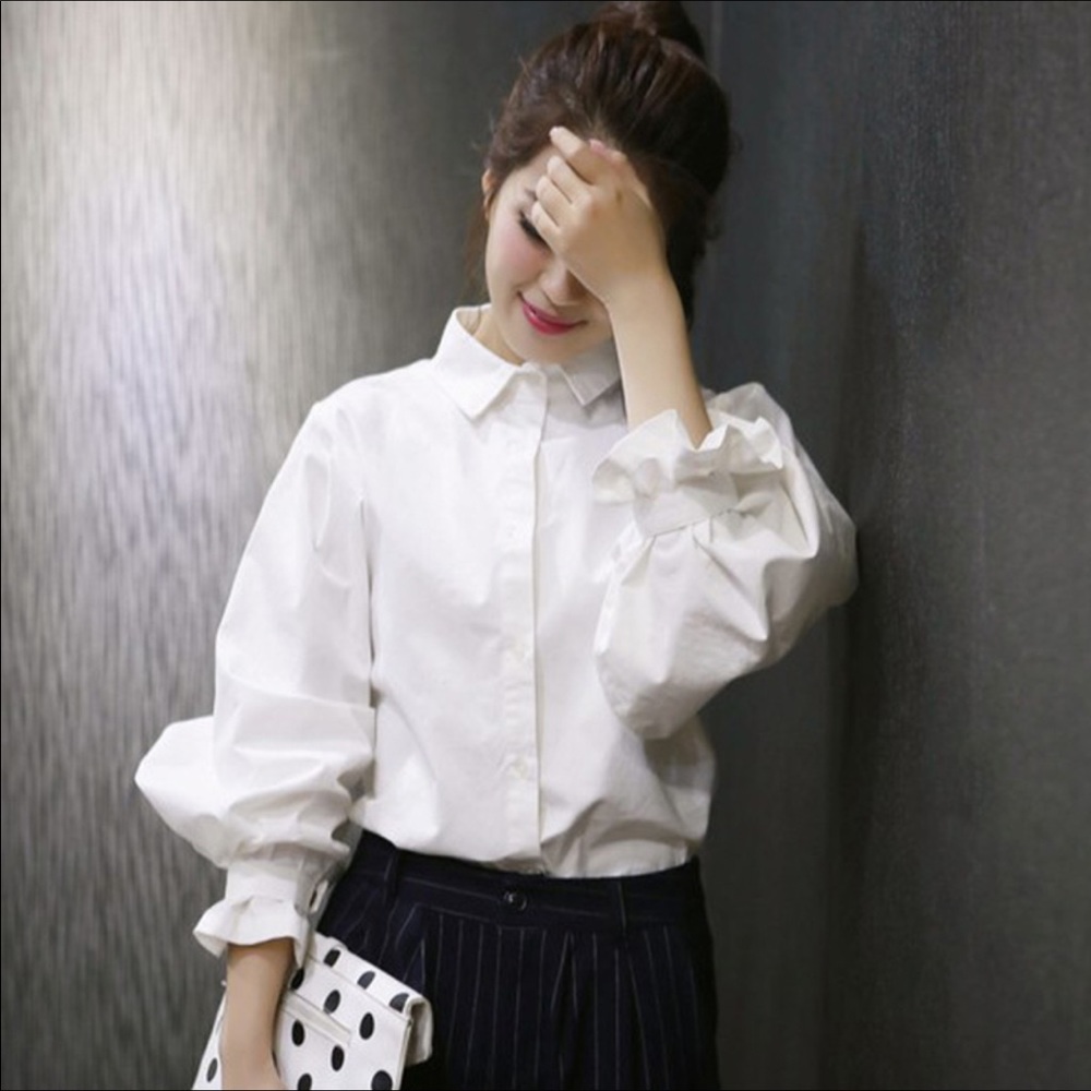 White Bell/Lantern Sleeve Shirt