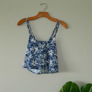 Hollister crop top NWT