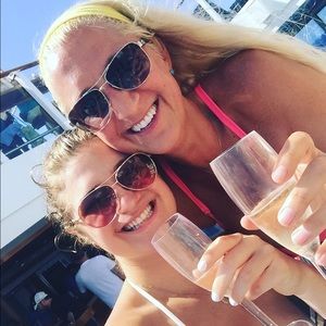 Meet your Posher, Amanda