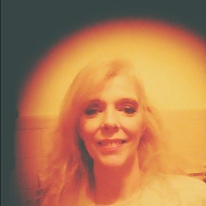 Meet your Posher, Evelyn