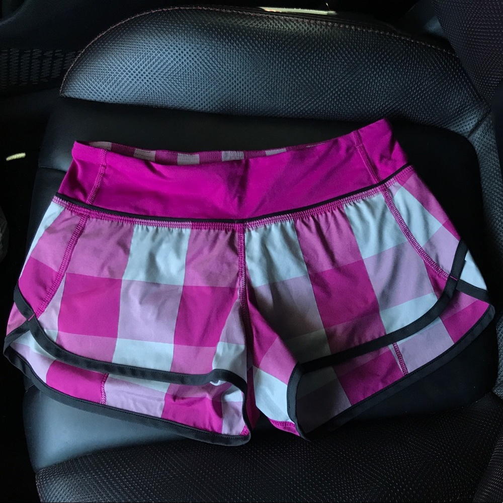 Lululemon Run Shorts Plaid Pink Size 2 Like New
