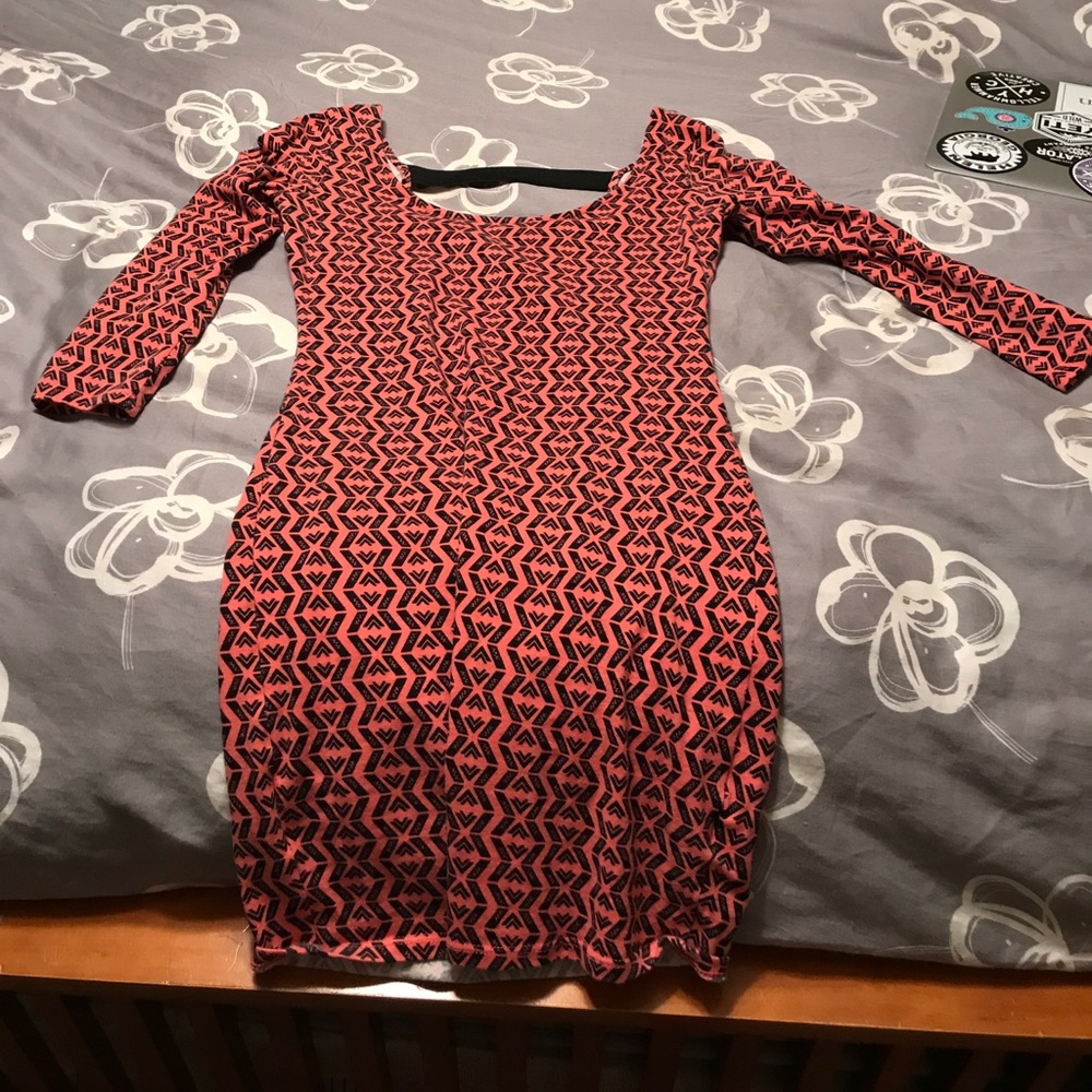 Quarter sleeve mini dress