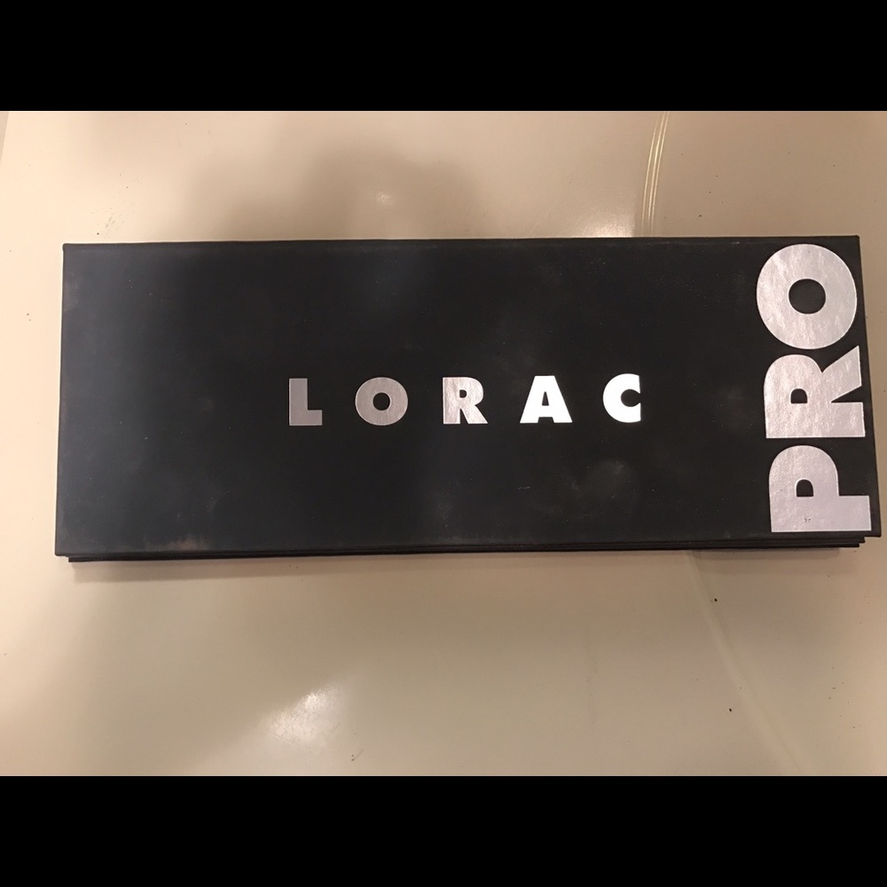 Lorac pro eyeshadow plalette 2