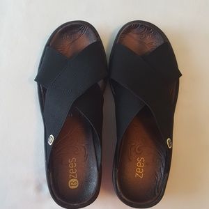 BZees Desire Wedge Sandal