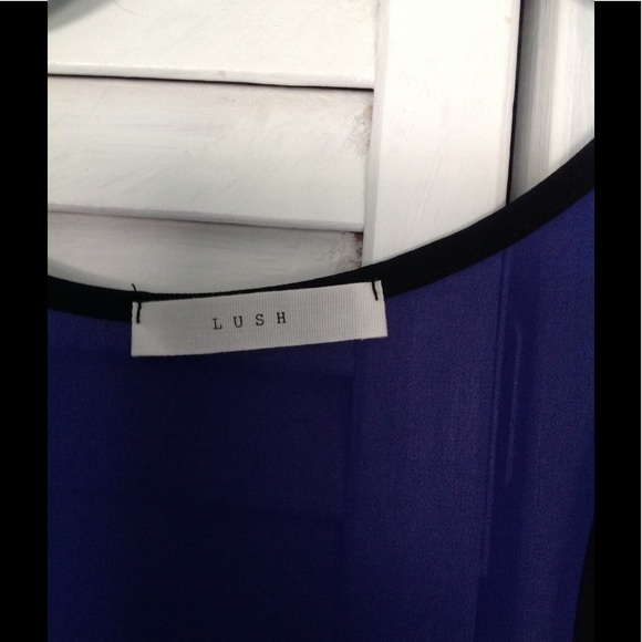 Color Block Tunic - Picture 4 of 4