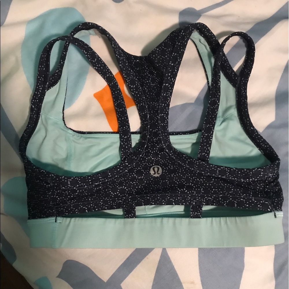 Lululemon sports bra