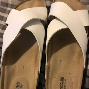 MOSSIMO SUPPLY CO Slippers