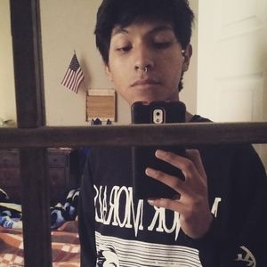 Meet your Posher, Gregory