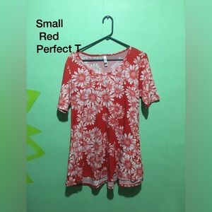 LuLaRoe Perfect T (small)