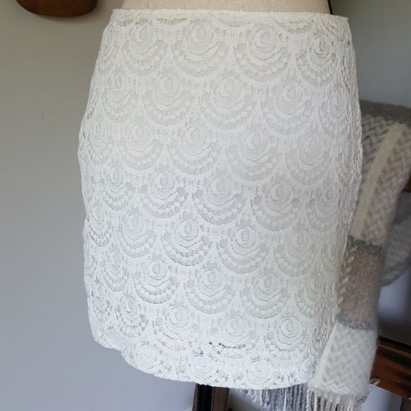 Banana Republic Dresses & Skirts - Banana Republic | NWOT Lace Skirt