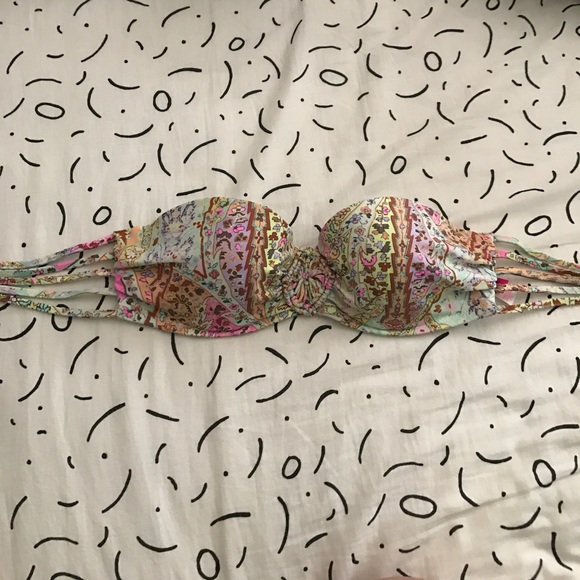 Victoria's Secret strapless bikini top 32C - Picture 1 of 3