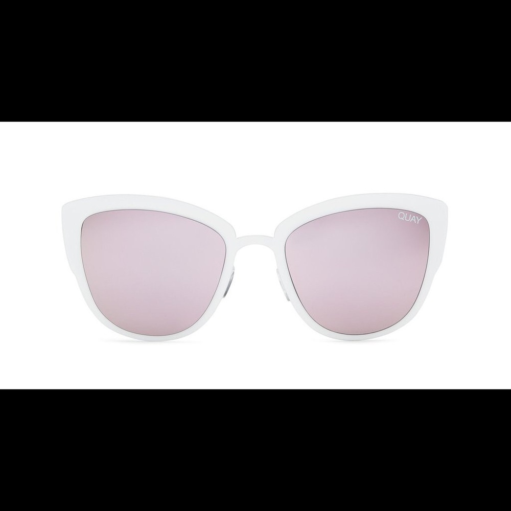 Quay Super girl sunglasses white