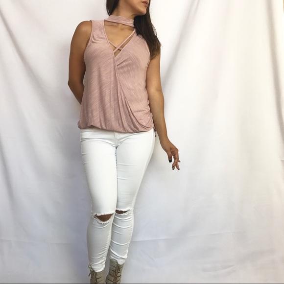 • Criss-cross Choker Top • - Picture 6 of 7