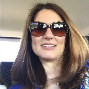 Meet your Posher, Nikki