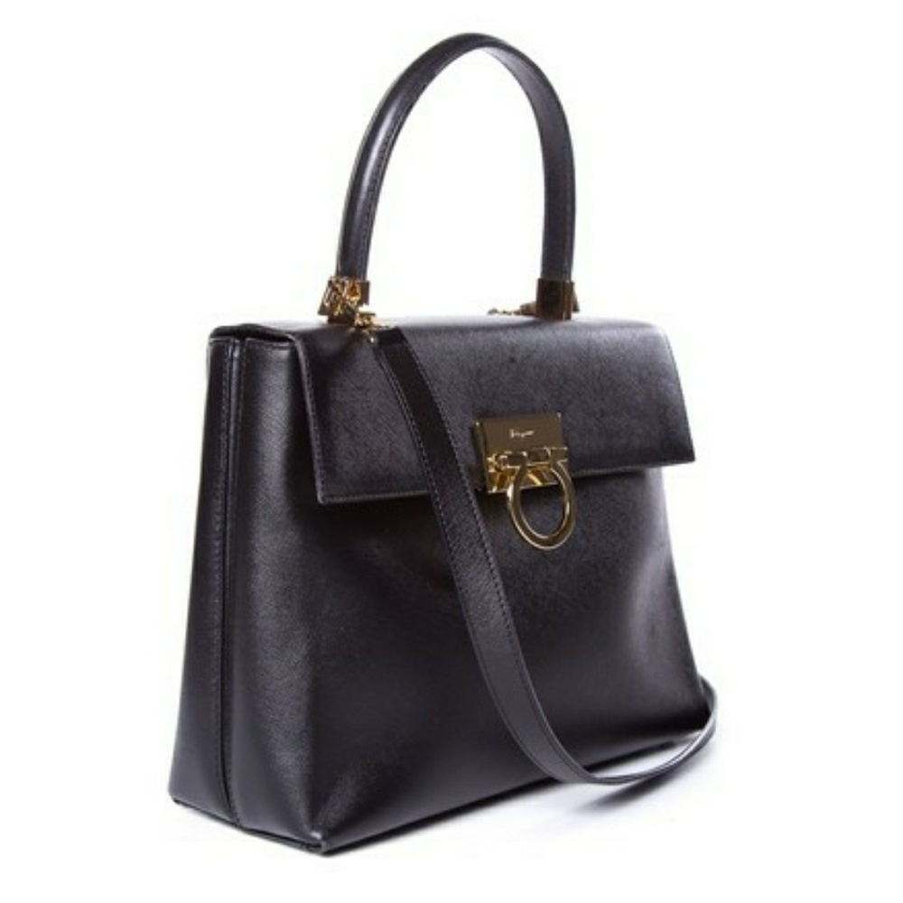 Salvatore Faragamo
Purse